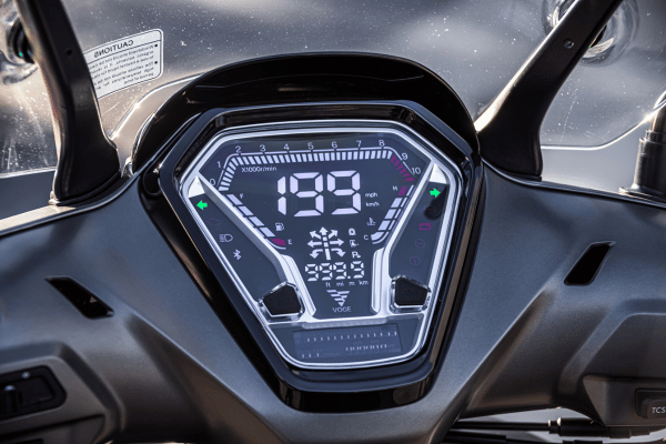 detalles-sr16-600x400-11