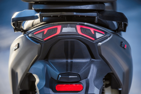 detalles-sr16-600x400-19