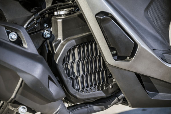 detalles-sr16-600x400-4