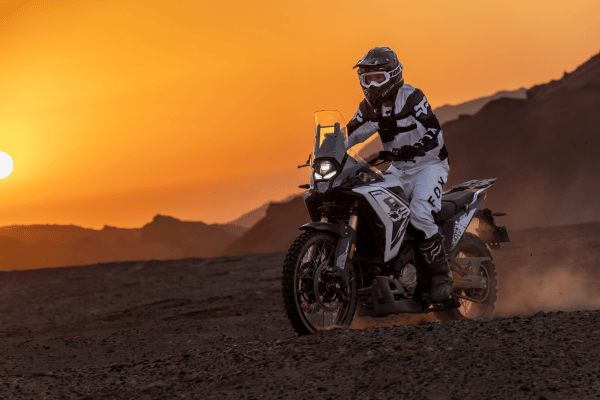 VOGE-DS800-RALLY-GAALERIA-INICIAL-14