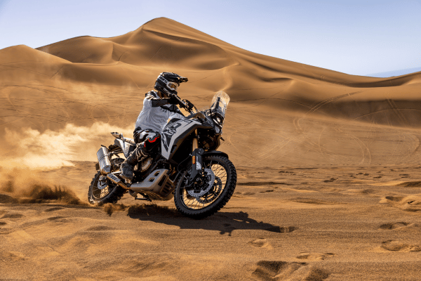 VOGE-DS800-RALLY-GAALERIA-INICIAL-15