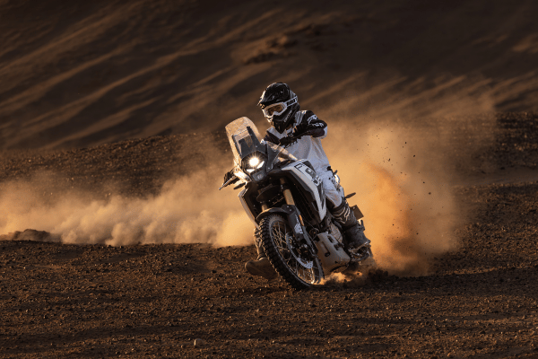 VOGE-DS800-RALLY-GAALERIA-INICIAL-16