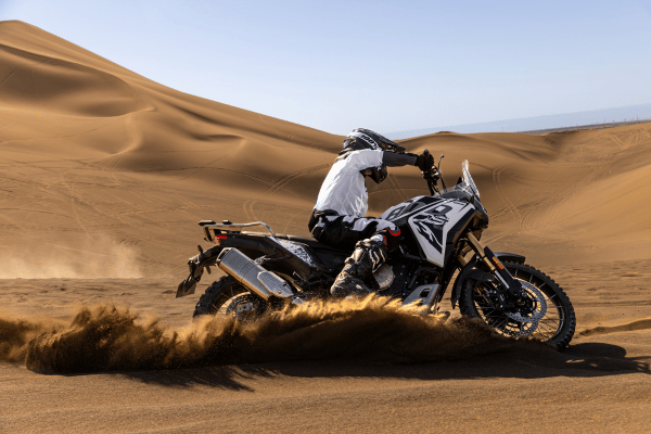 VOGE-DS800-RALLY-GAALERIA-INICIAL-18