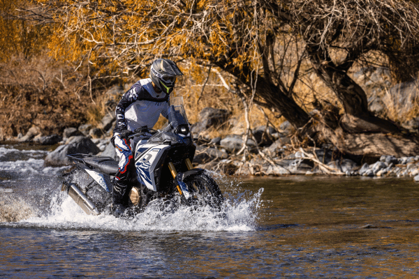 VOGE-DS800-RALLY-GAALERIA-INICIAL-8